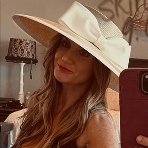 Meet your Posher, Amberlyn